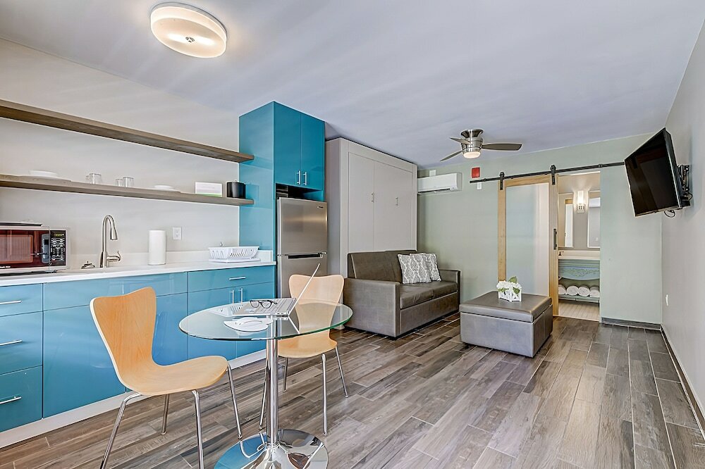 Фото Seven Hills Suites