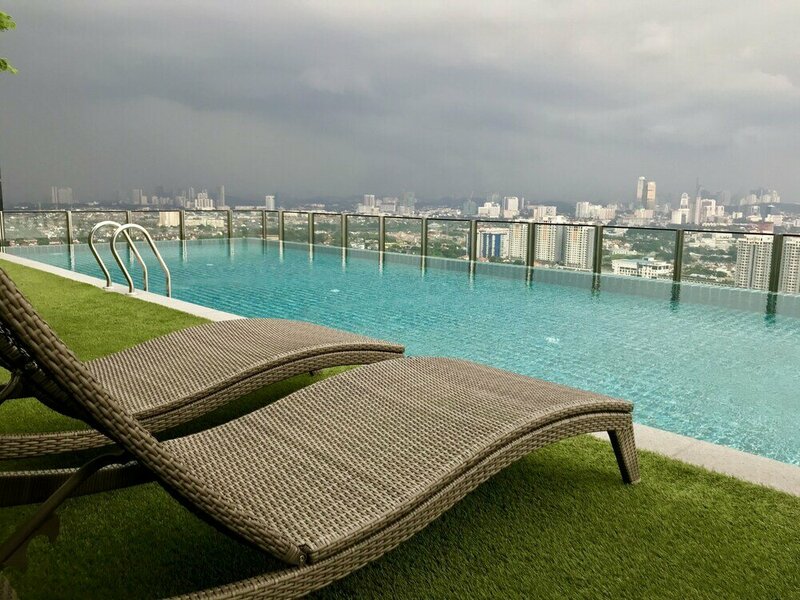 Гостиница Charming Suite at Sunway and Pj