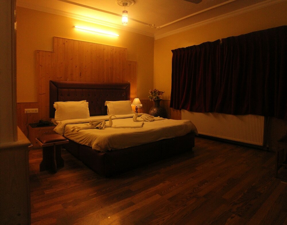 Фото Hotel Abshar
