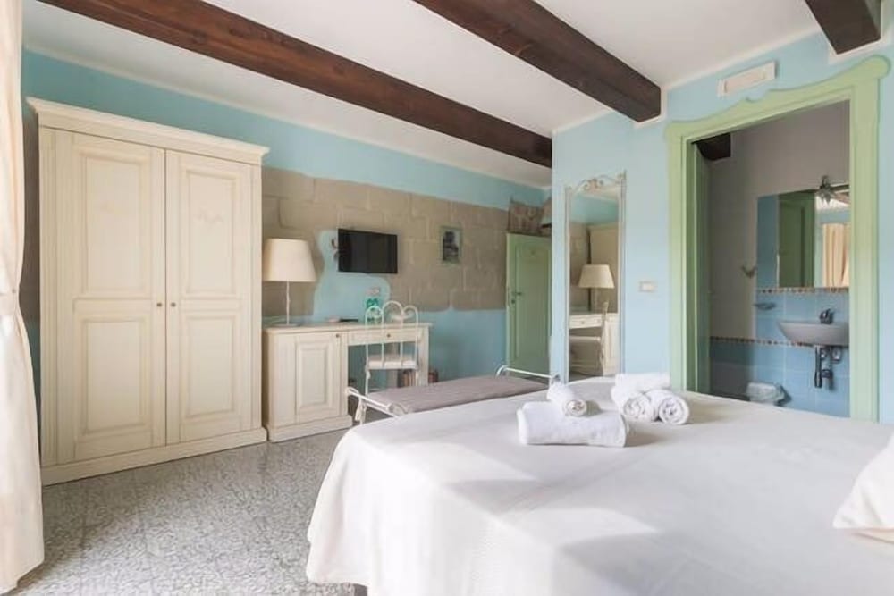 Фото Madalen Guest House