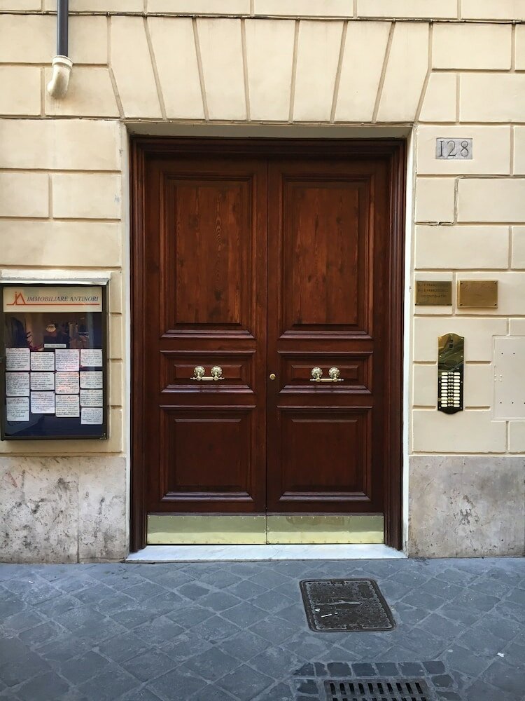 Фото Spanish Steps Miracle Suite