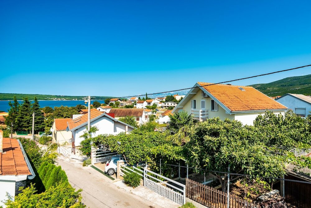 Фото Apartments Kiwi Karin