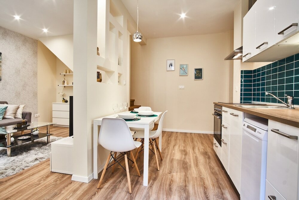 Фото Mmm Boutique Apartment