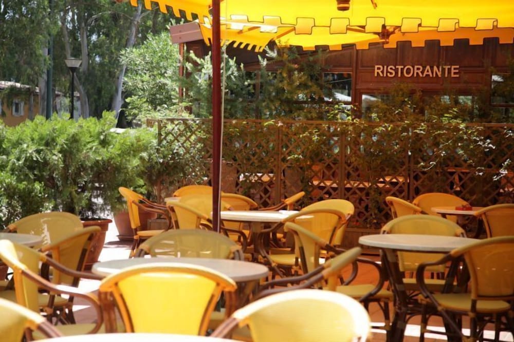 Фото Happy Camp in Camping Villaggio Thurium