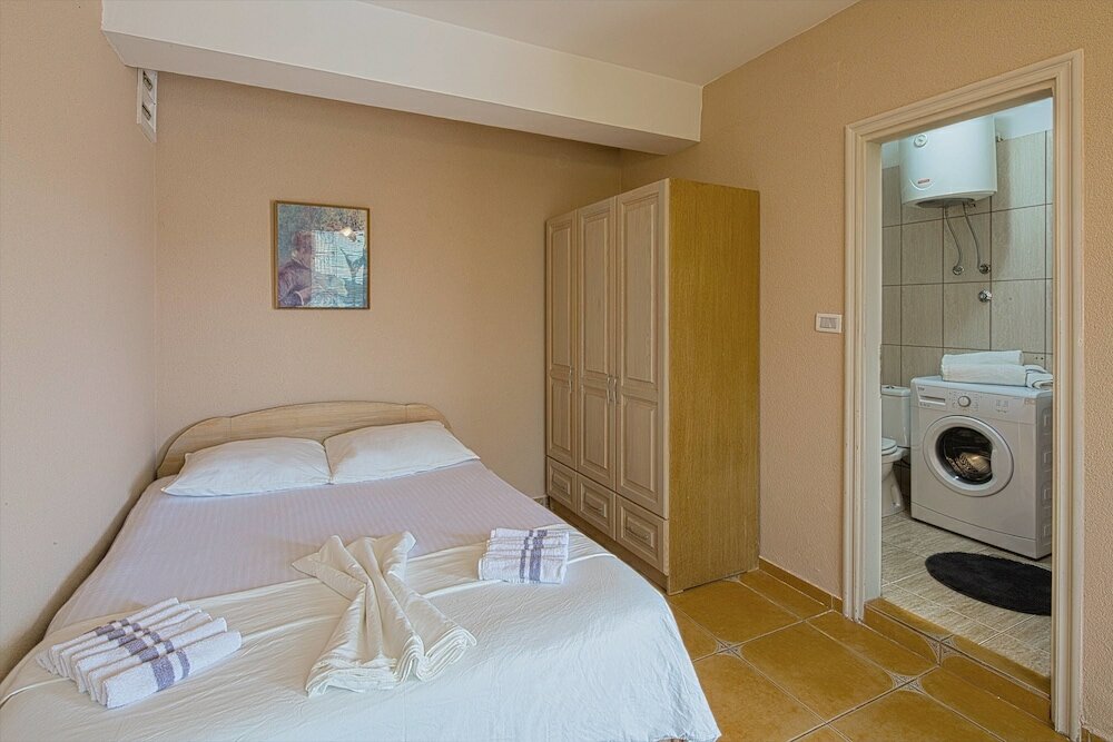 Фото Adriatic Hill Apartments