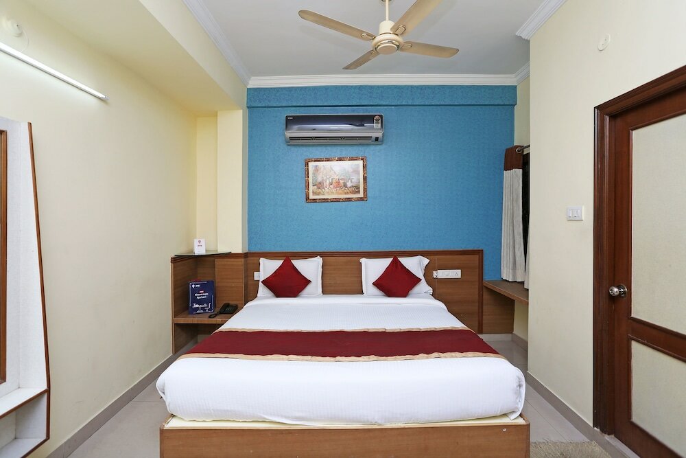 Фото Oyo 8932 Delight Inn Gachibowli