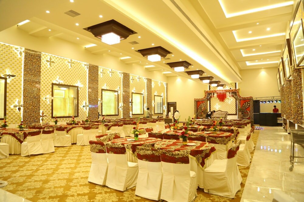 Фото Hotel Ashish Continental