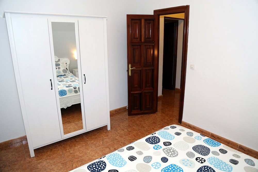 Фото Villa Ana Apartments