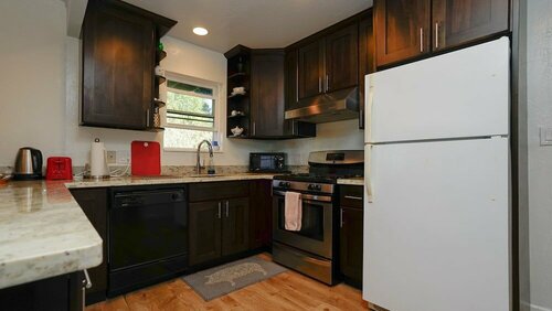 Апартаменты Marbella Lane Eco Friendly Treehouse Sfo