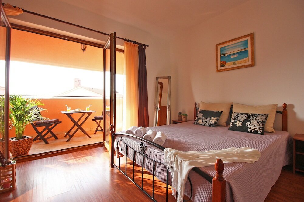 Фото Apartments Irena 1310