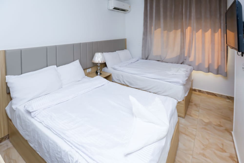 Фото Makadi Pyramids View