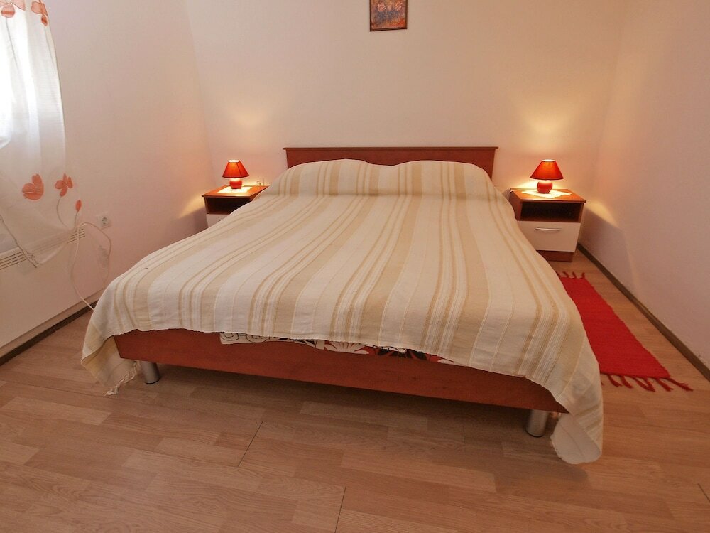 Фото Apartments Ivanka 1056