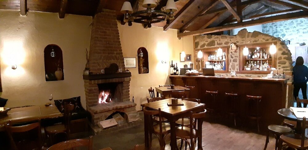 Фото Agios Germanos Traditional Hotel