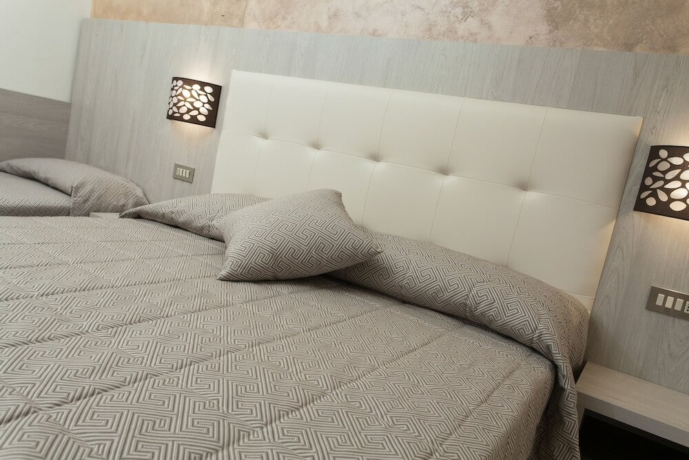 Фото Hotel Dolce Vita Cesenatico