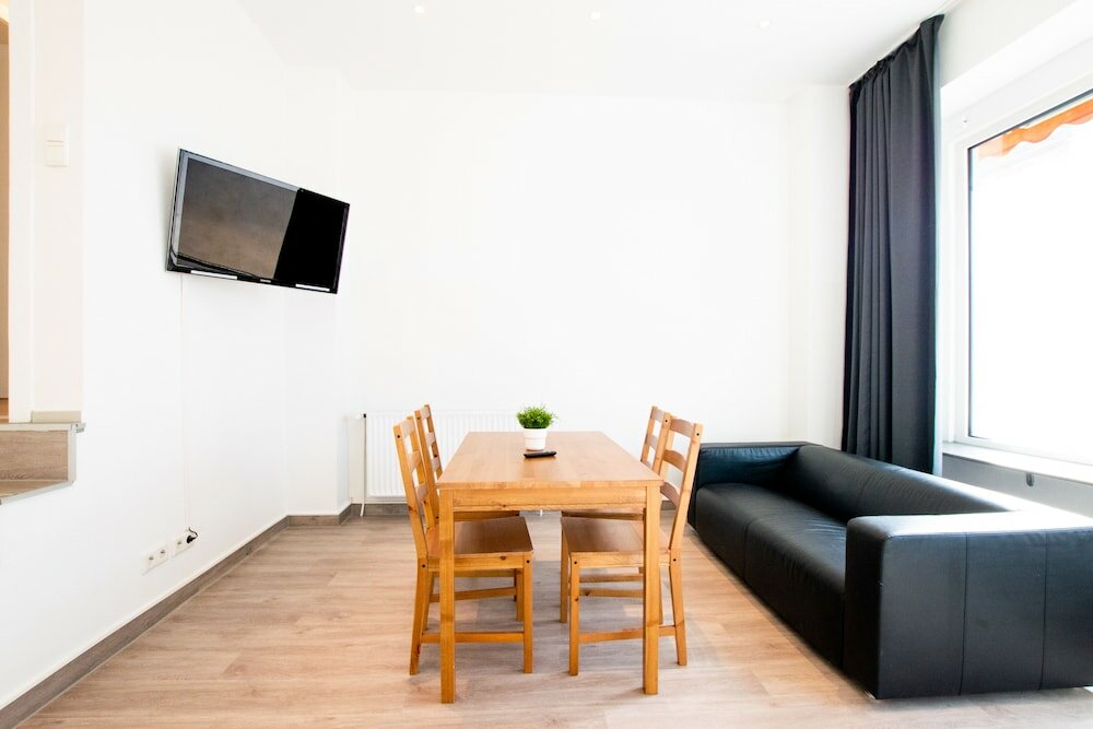 Фото Comfortable Large Center Apartment