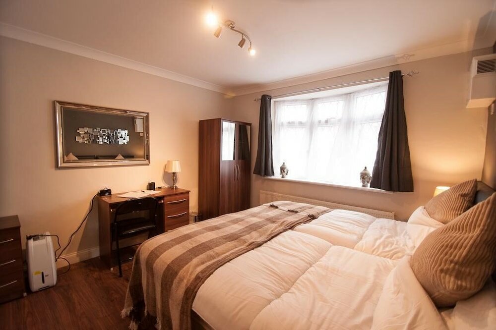 Фото Courthouse Apartments