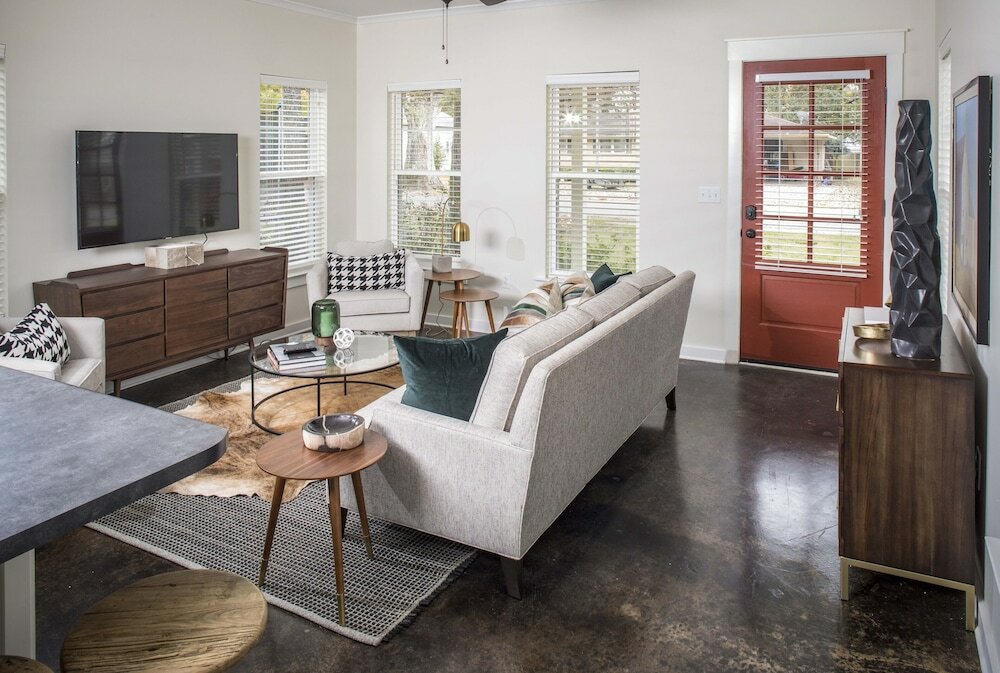 Фото The Louis Hotel