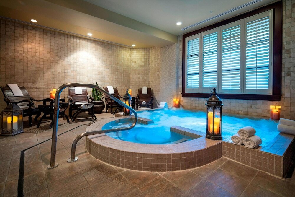 Фото Renaissance Birmingham Ross Bridge Golf Resort & SPA