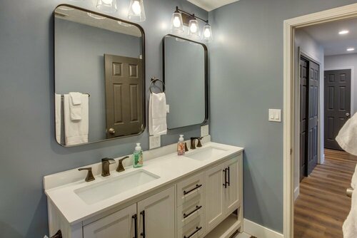Гостиница Lawrence Vacation Rental ~ 2 Mi to Ku Campus! в Лоуренсе