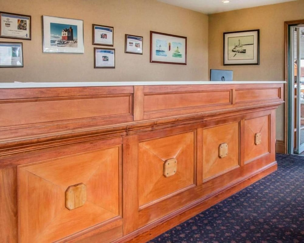 Фото Cabins of Mackinaw