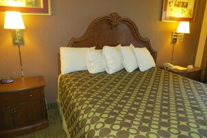 American Inn (California, County of San Joaquin, Stockton, West Charter Way) ، فندق