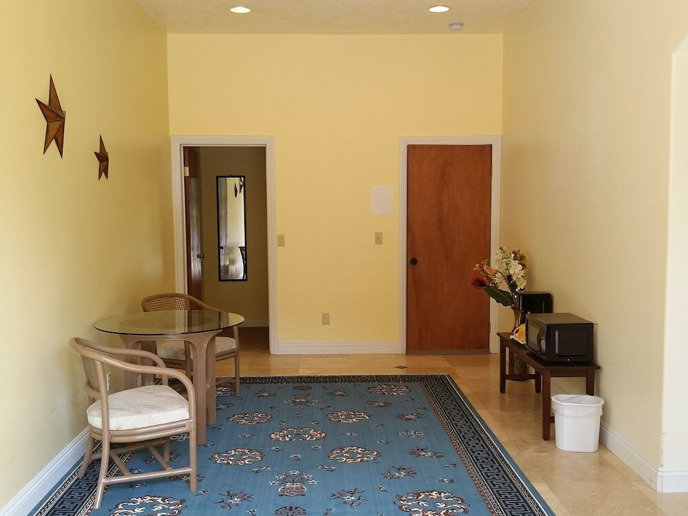 Фото Oceanfront Vacation Rental