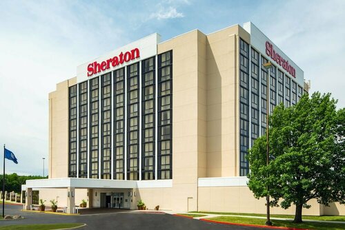 Гостиница Sheraton West Des Moines Hotel в Де-Мойн