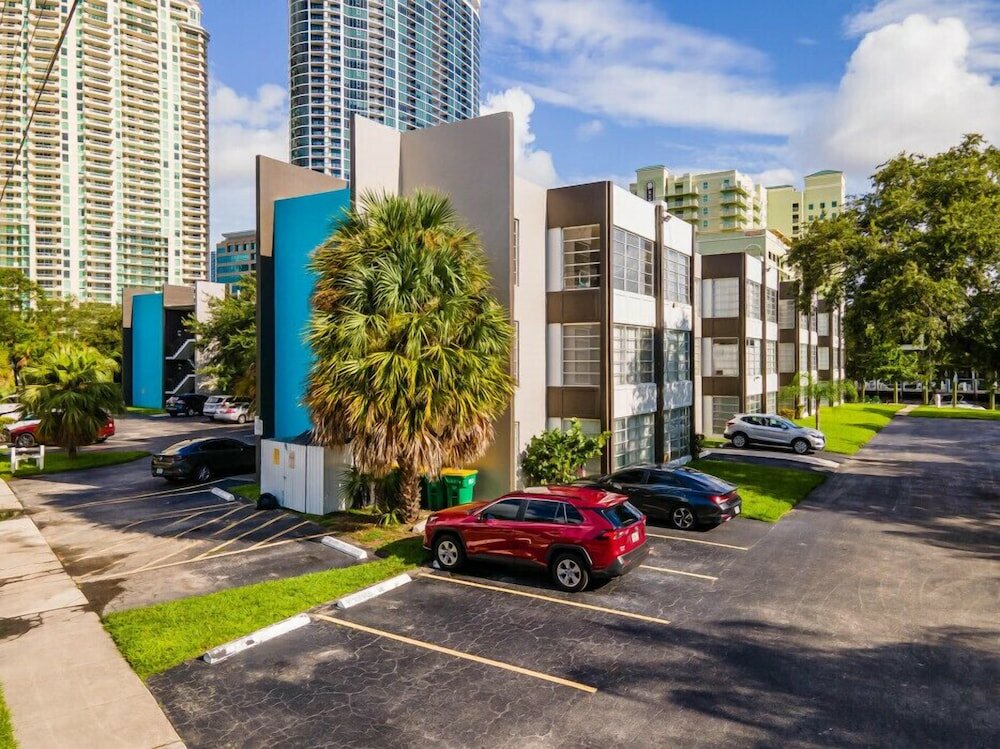 Фото Artrageous on the river by RocketSTAY