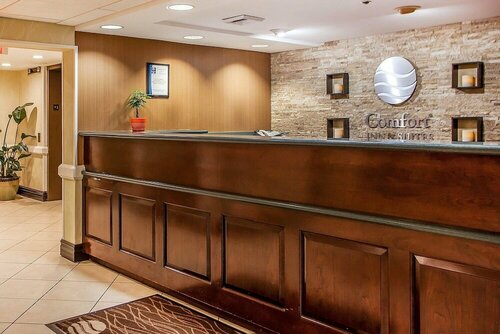 Гостиница Comfort Inn & Suites Somerset - New Brunswick