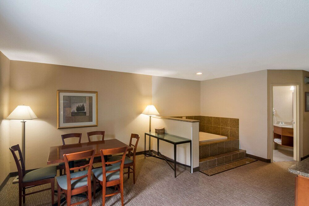 Фото Quality Inn Mystic - Groton