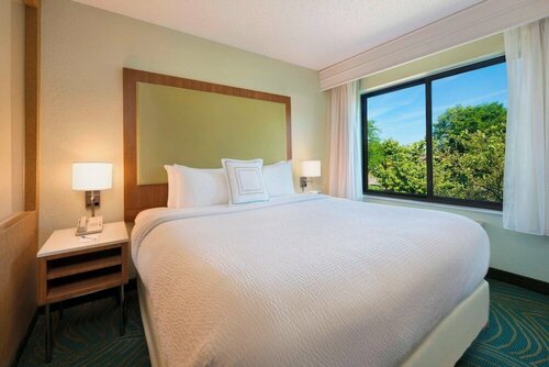 Гостиница SpringHill Suites by Marriott Mishawaka-University Area