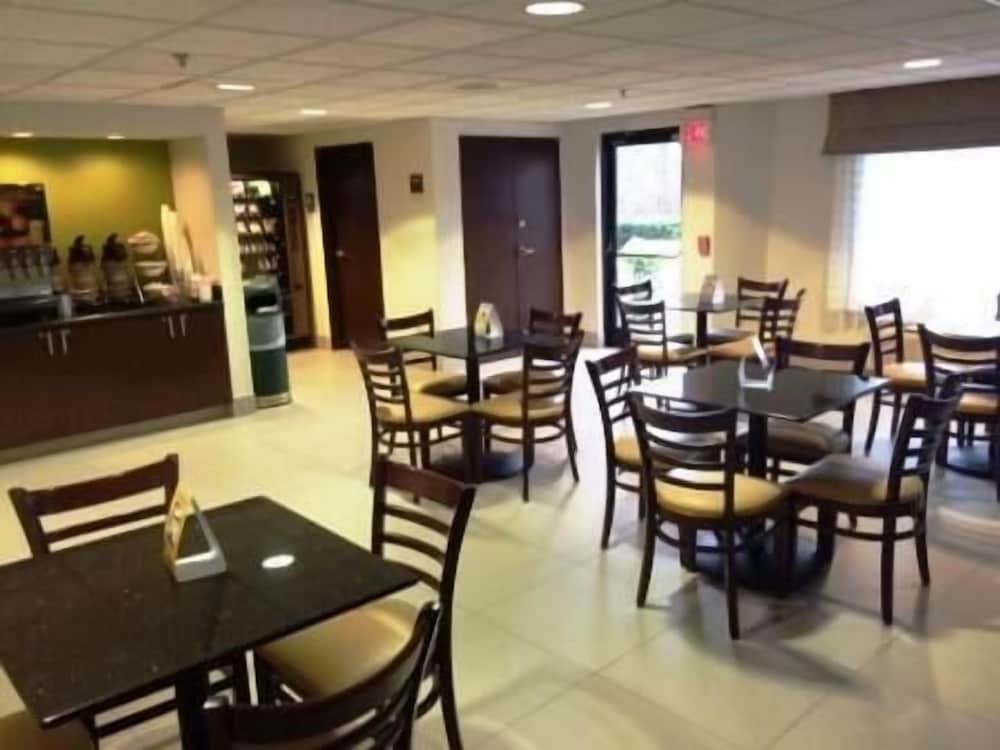 Фото Sleep Inn Matthews - Charlotte