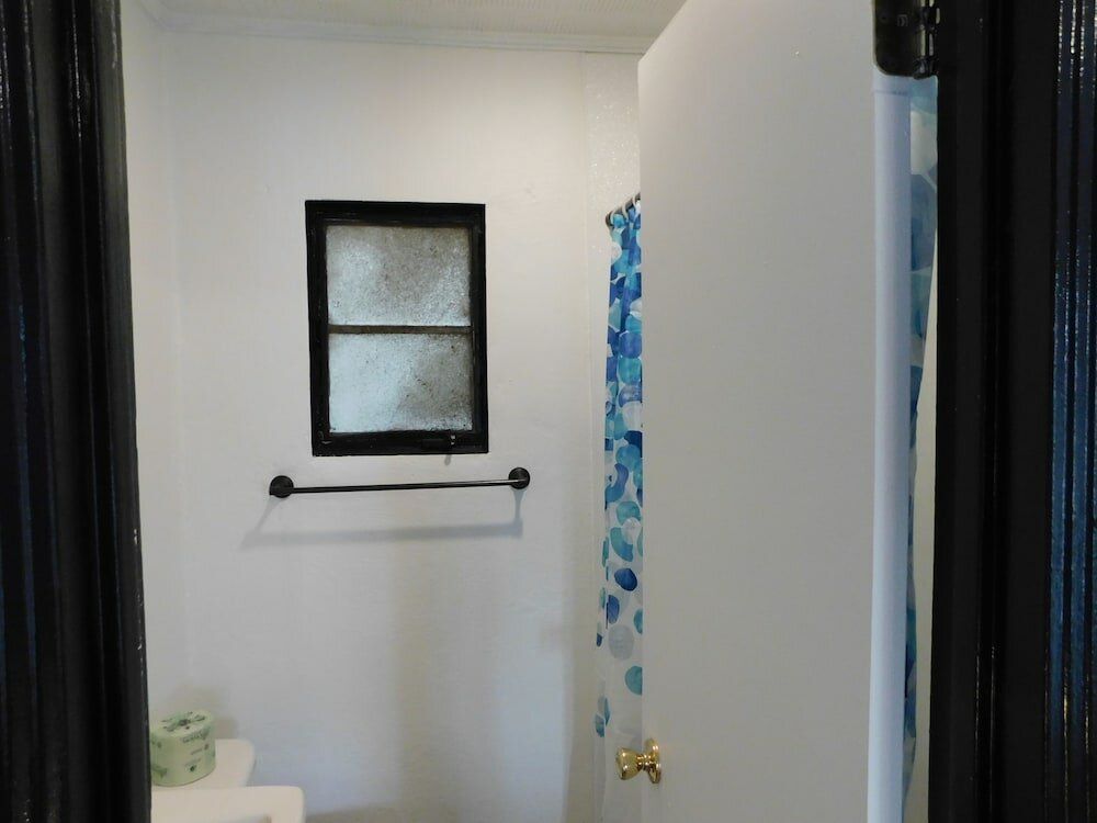 Фото Spruce Pine Inn