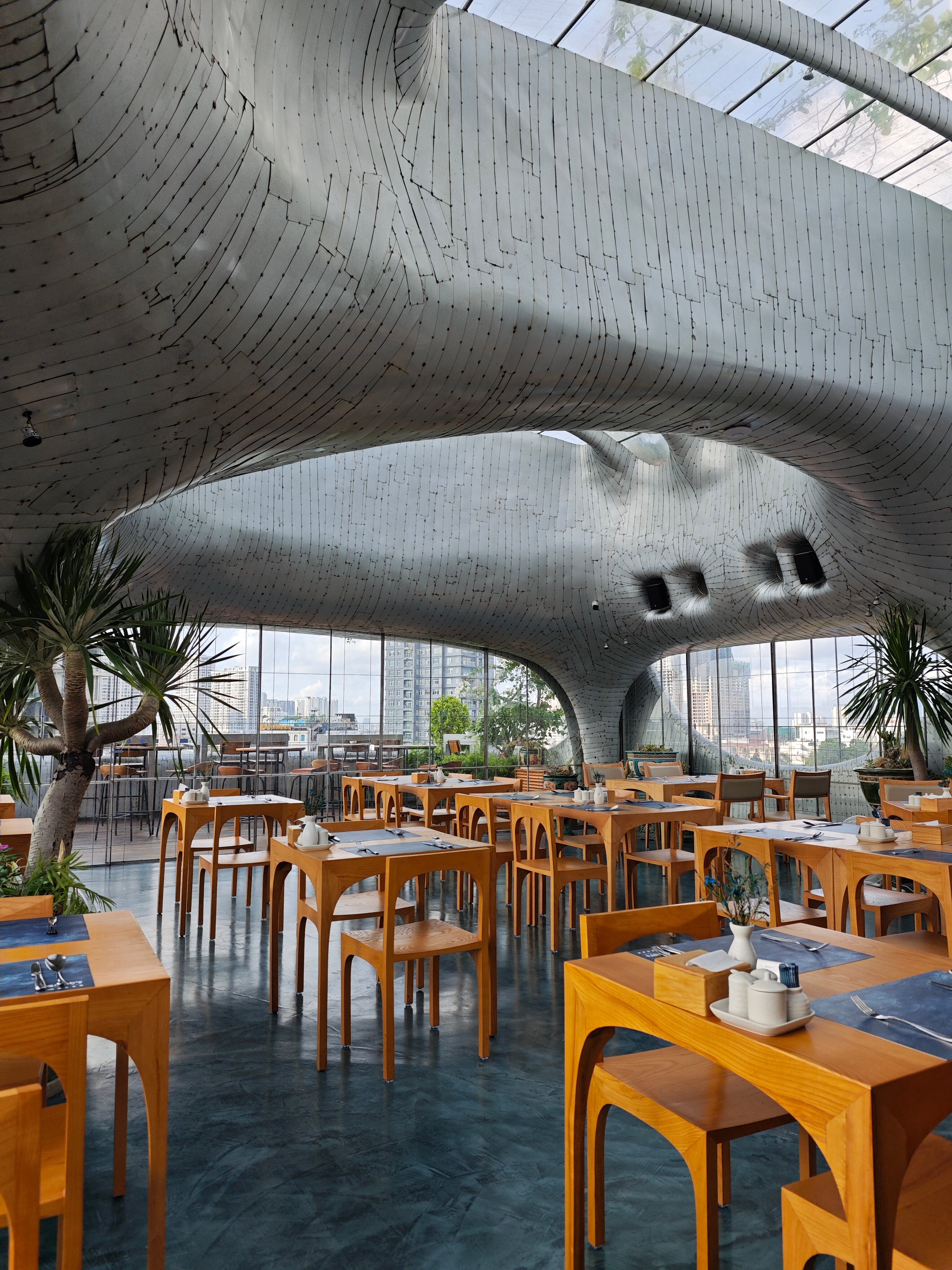 Фото Silverland Central