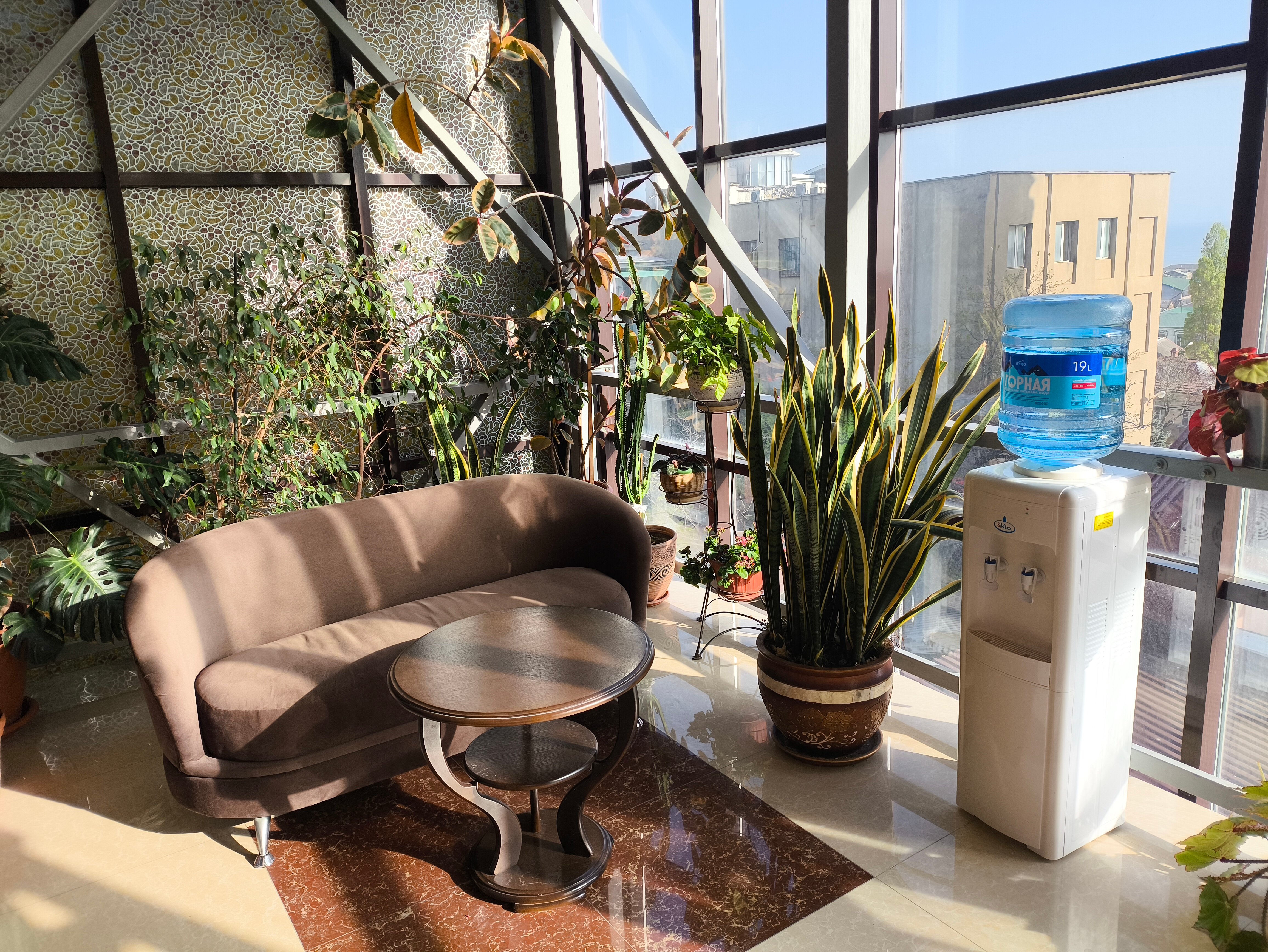 Фото отеля 1