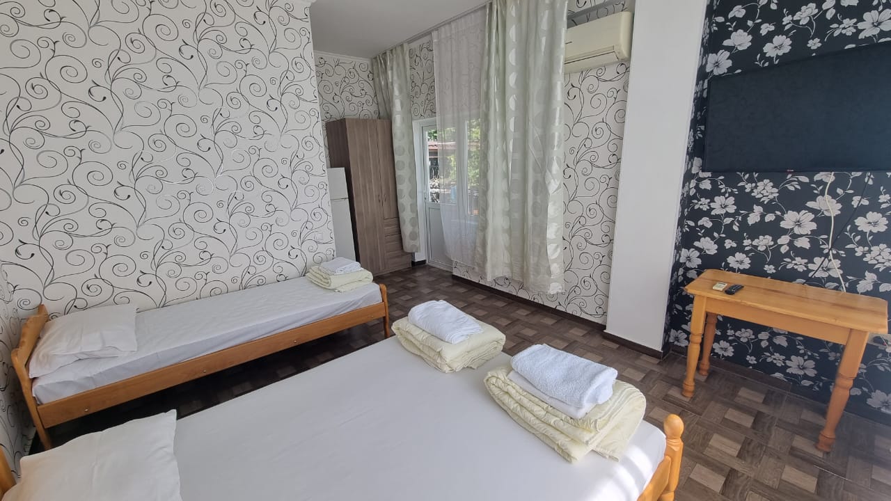 Фото Лазурный