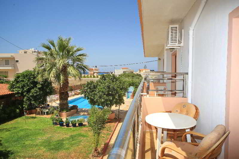 Фото Maria Apartments