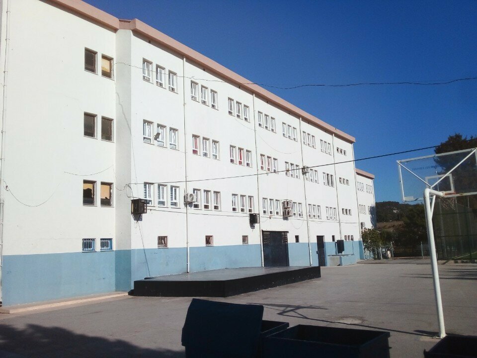 School Ismail Sekip Uyal Middle School, Izmir, photo