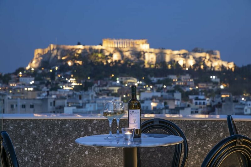 Гостиница The Pinnacle Athens в Афинах