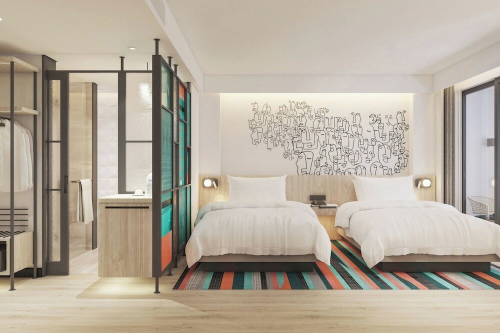 Фото Aloft Bali Kuta at Beachwalk