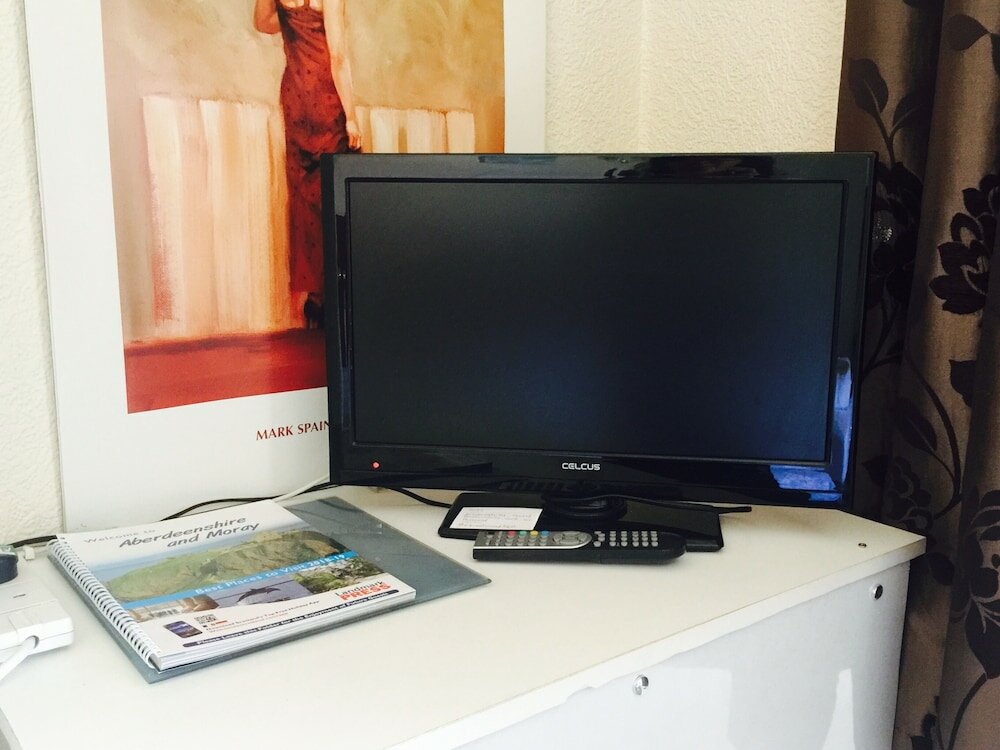 Фото Brentwood Villa Bed and Breakfast