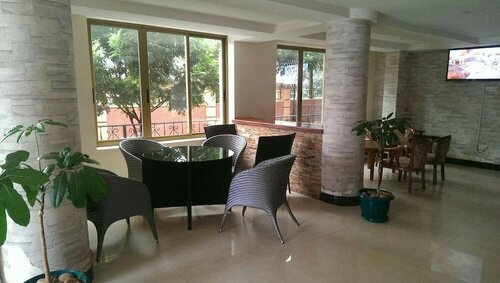 Гостиница Makutano Hotel в Кампале
