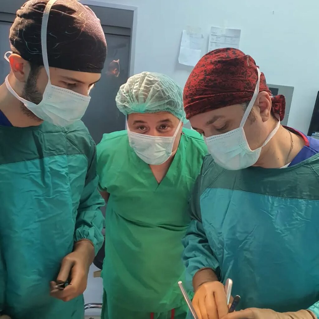 Private practice doctors Prof. Dr. Ozgur Ismailoglu, Izmir, photo