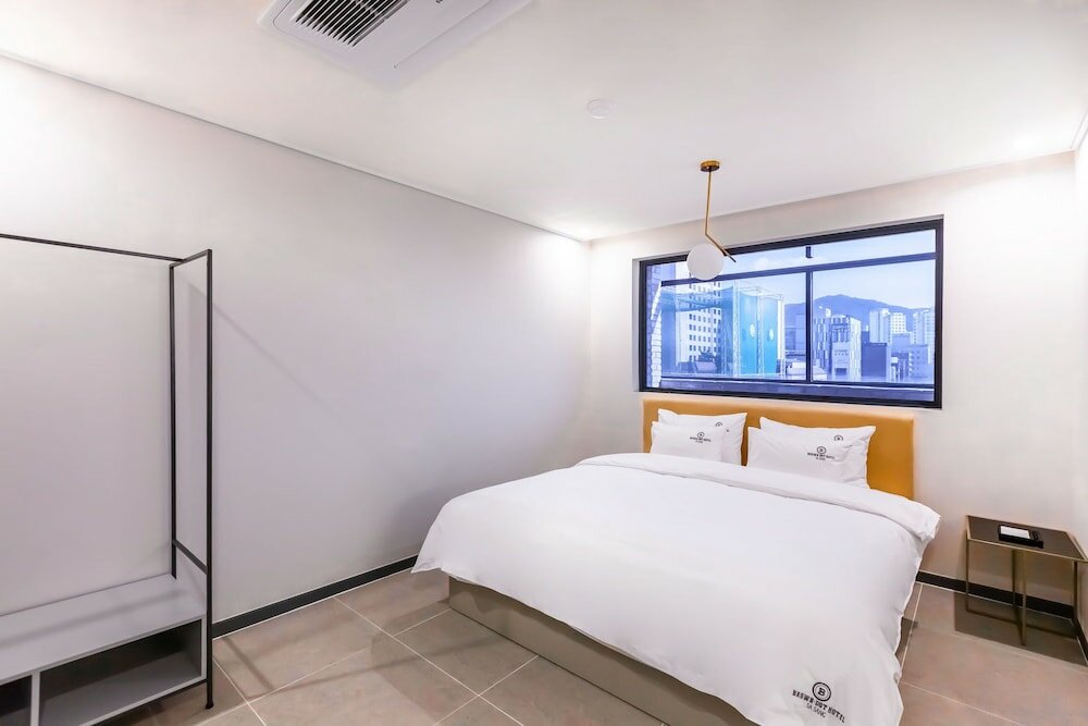 Фото Brown Dot Hotel Sasang Renecite