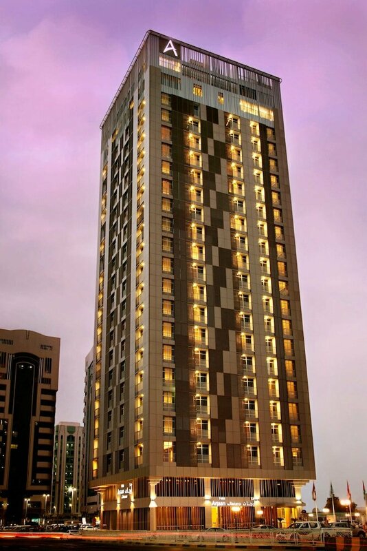 Гостиница Hala Arjaan by Rotana в Абу-Даби