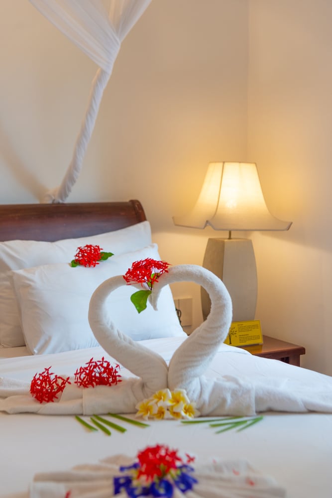 Фото Full Moon Village