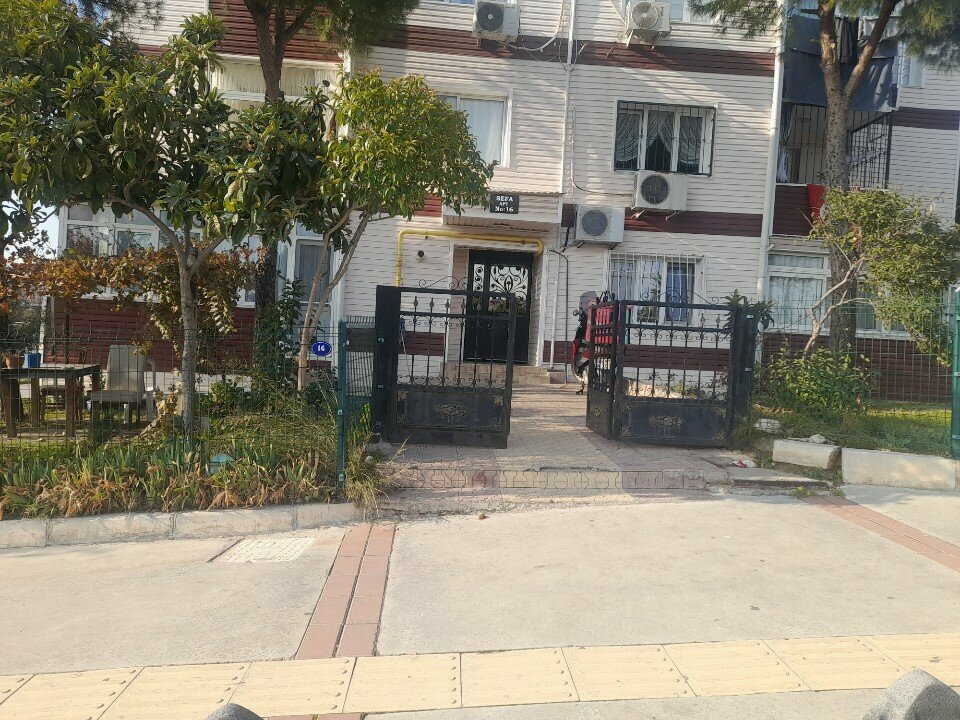 Convenience store Alper Market & Liquor, Izmir, photo