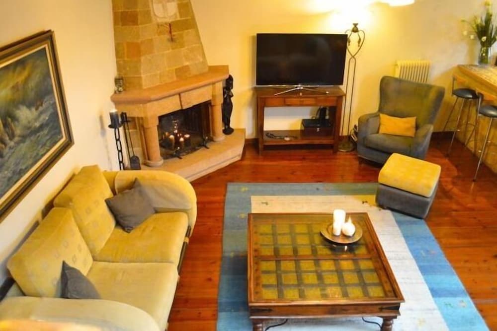 Фото Medieval Villa