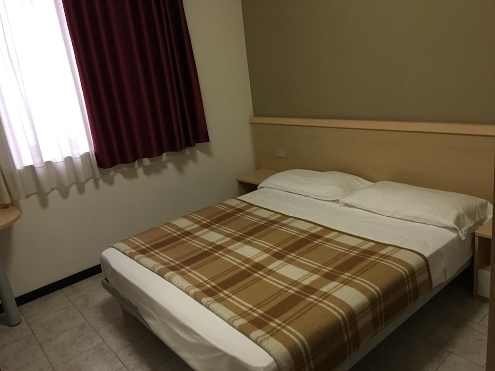 Фото Hotel Mazzini