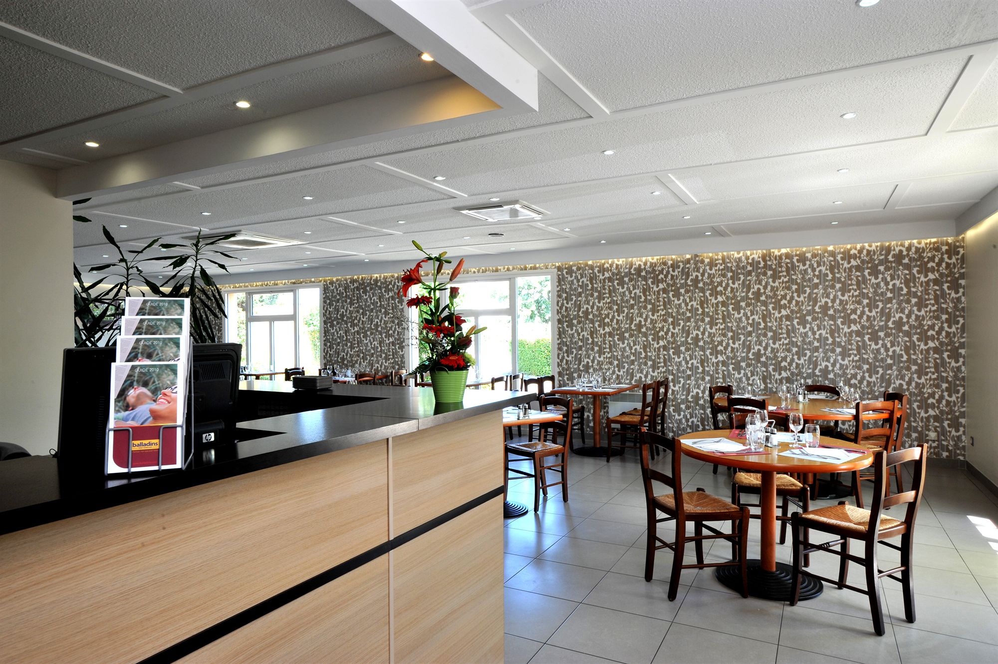 Фото Kyriad Bordeaux - Mérignac Aéroport